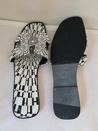 Hermès Black White Op'H Oran Calfskin Slides 40 sz