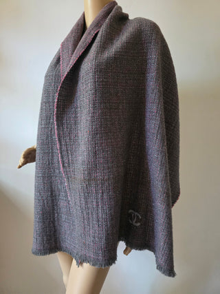 Chanel Grey Pink Cashmere Interlocking CC Metallic Thread Fringe Scarf