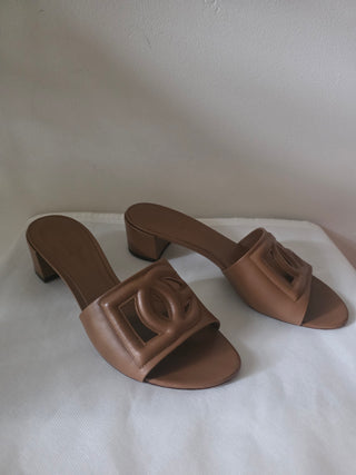Dolce & Gabbana Brown Leather DG Cutout Slides sandals 39.5 sz