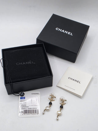 Chanel Gold-tone Pearl Faux Strass Interlocking CC Drop Earrings