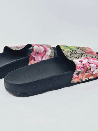 Gucci GG Supreme Monogram Bloom rubber sandals 40 sz