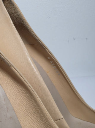 Chanel Beige leather 2013 Interlocking CC Logo Pumps 39 sz