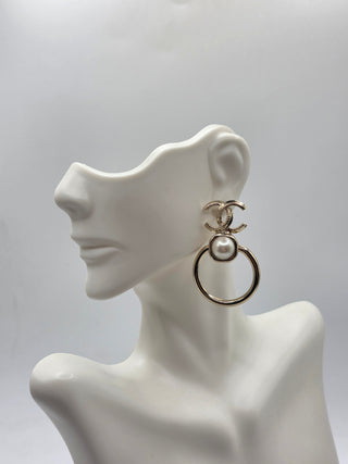 Chanel Gold-tone 2022 Faux Pearl Interlocking CC Drop Earrings