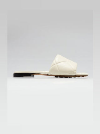 Bottega Veneta White Embossed Leather Lido Flat Sandals 37 sz