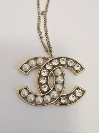 Chanel Faux-Pearl Strass Interlocking CC Pendant Necklace