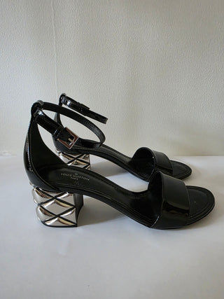 Louis Vuitton Black Patent Leather Silver-tone Sandals 36 sz