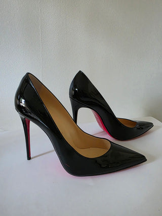 Christian Louboutin Black Patent Leather Pumps 40 sz