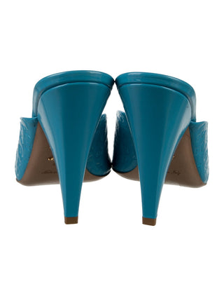 Louis Vuitton Blue LV Monogram Patent Leather Slides 40 sz