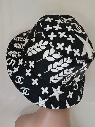 Chanel Black Interlocking CC Printed bucket hat M sz