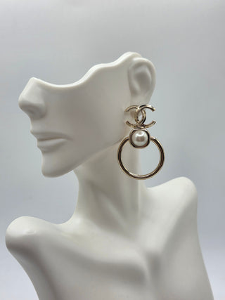 Chanel Gold-tone 2022 Faux Pearl Interlocking CC Drop Earrings