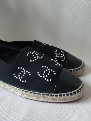 Chanel Black 2022 Interlocking CC Logo Espadrilles 42 sz