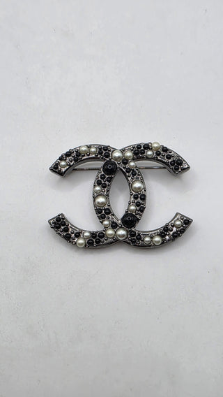 Chanel Silver-tone Faux Pearl Resin Interlocking CC Pin Brooch