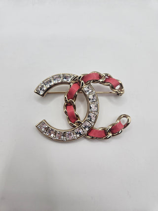 Chanel Pink Leather Gold-tone Strass Interlocking CC Brooch