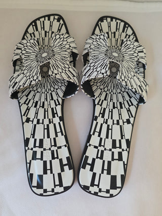 Hermès Black White Op'H Oran Calfskin Slides 40 sz