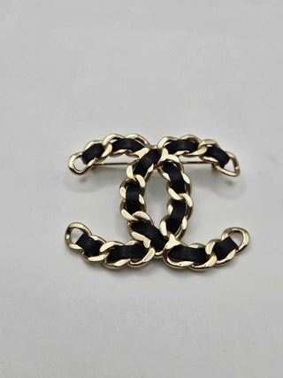 Cute Chanel Gold-tone 2019 Leather Woven Interlocking CC Brooch