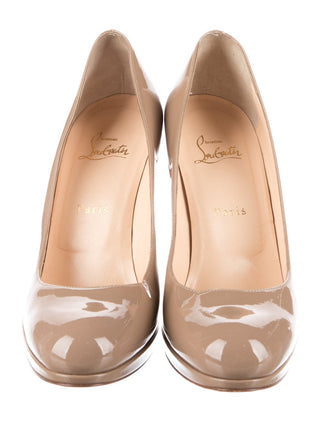 Christian Louboutin Beige Patent Leather Pumps 40 sz