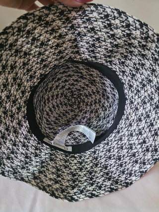 Christian Dior Black White Women's Paper Logo Printed Bucket Hat