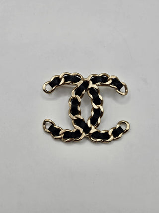 Cute Chanel Gold-tone 2019 Leather Woven Interlocking CC Brooch