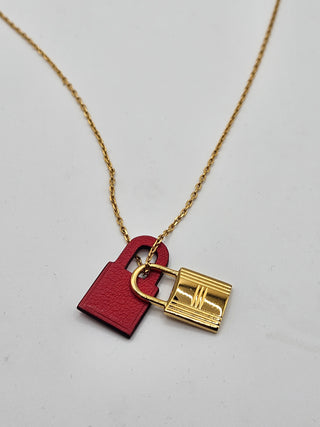 Hermès 18K Gold O'Kelly Pendant Necklace