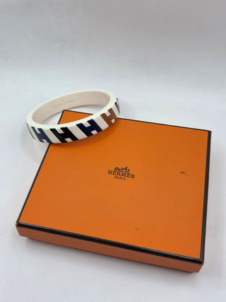 Hermès White Lacquer H en Blais Monogram Bangle M sz