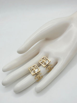 Chanel Gold-tone Faux Pearl Strass Cluster Interlocking CC Drop Earrings