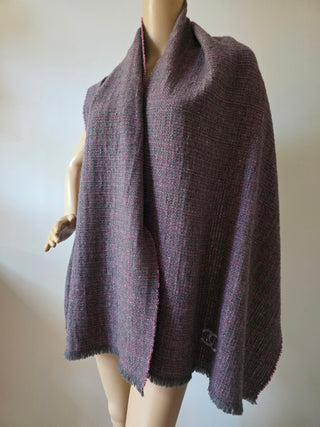 Chanel Grey Pink Cashmere Interlocking CC Metallic Thread Fringe Scarf