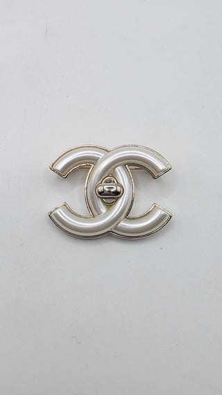 Chanel Goldtone Metal Glass Pearl Interlocking CC Turnlock Brooch