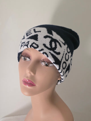Chanel Black/White Interlocking CC Cashmere Beanie One size