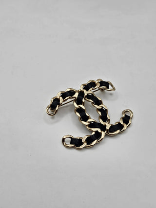 Cute Chanel Gold-tone 2019 Leather Woven Interlocking CC Brooch