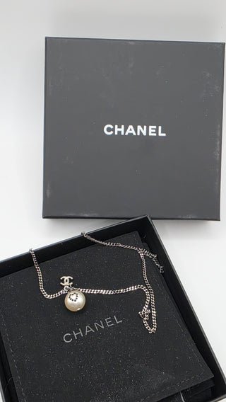 Chanel Silver-tone Faux Pearl Strass Interlocking CC Pendant Necklace