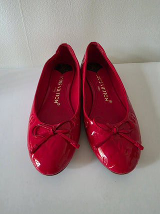 Louis Vuitton Red Patent Leather Bow Accents Ballet Flats 37 sz
