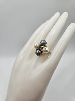 Louis Vuitton Faux Pearl Crystal Cry Me A River Cocktail Ring 6.25