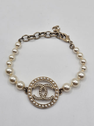 Chanel Gold-tone Faux Pearl Interlocking CC Charm Bracelet