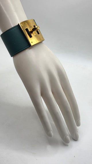 Hermès Green Leather Kelly Dog Wrap Bracelet