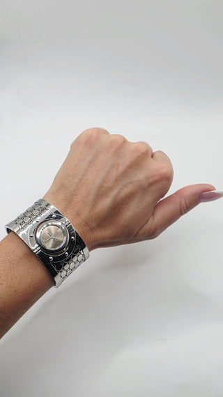 Gucci 33mm Stainless Steel Twirl Quartz Watch