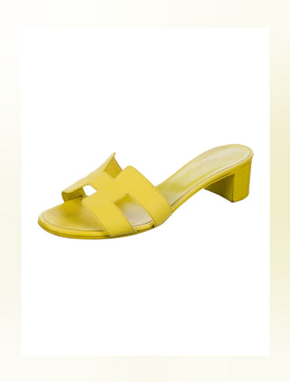 Hermès Yellow Oasis H Logo Slides 39.5 sz