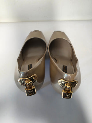 Louis Vuitton Metallic Beige Patent Leather Pumps 37.5 sz