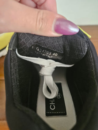 Chanel 2019 Interlocking CC Logo Sneakers 40 sz