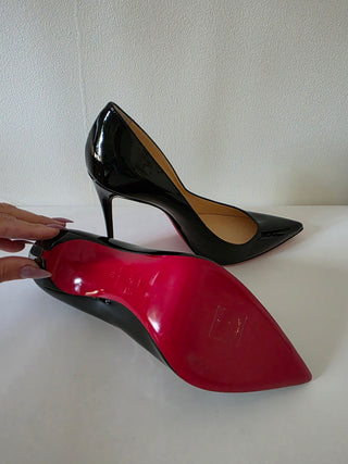 Christian Louboutin Black Patent Leather Pumps 40 sz