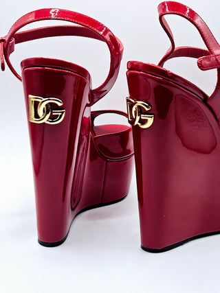 Dolce & Gabbana Red Patent Leather Gold-tone D&G Logo Sandals 37.5