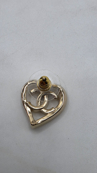 Chanel Gold-tone Interlocking CC Heart Stud Earrings NWT