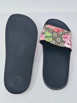 Gucci GG Supreme Monogram Bloom rubber sandals 40 sz