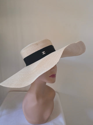Chanel Beige Raffia Interlocking CC Logo Wide Brimmed Hat M sz