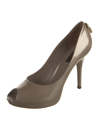 Louis Vuitton Metallic Beige Patent Leather Pumps 37.5 sz