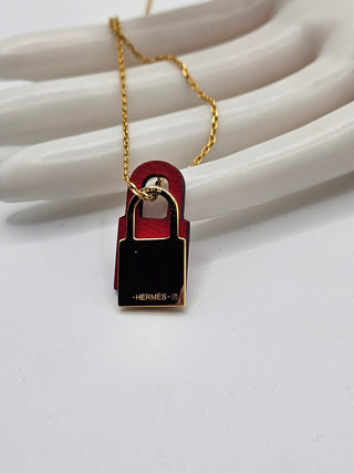 Hermès 18K Gold O'Kelly Pendant Necklace