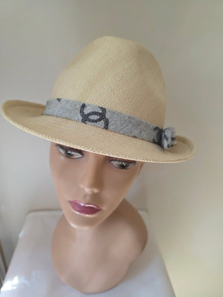 Chanel Beige 2022 Interlocking CC Raffia Fedora Hat S sz