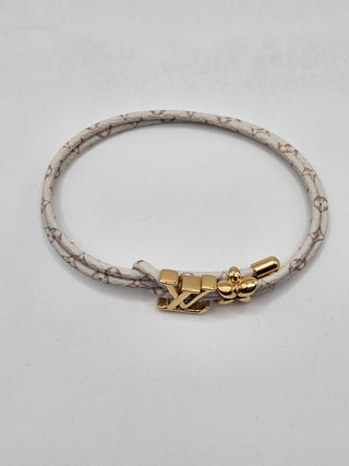 Louis Vuitton White leather Gold-plated LV Charm Bloom Bracelet