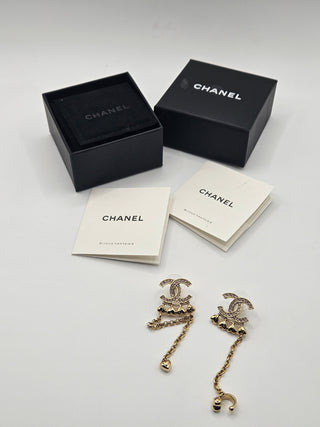 Chanel Gold-tone 2023 Strass CC Hearts Chain Drop Earrings