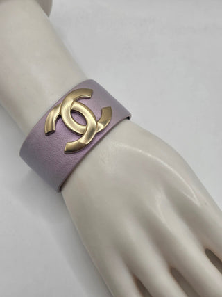 Chanel Iridescent Purple Leather Interlocking CC Logo Wide Cuff