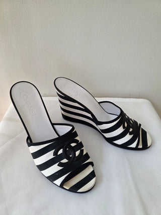 Chanel Black multicolor Interlocking CC 2010 Slides wedges 41 sz